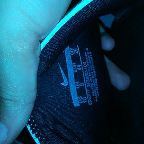 Nike slides men or women - Picture 5 of 5